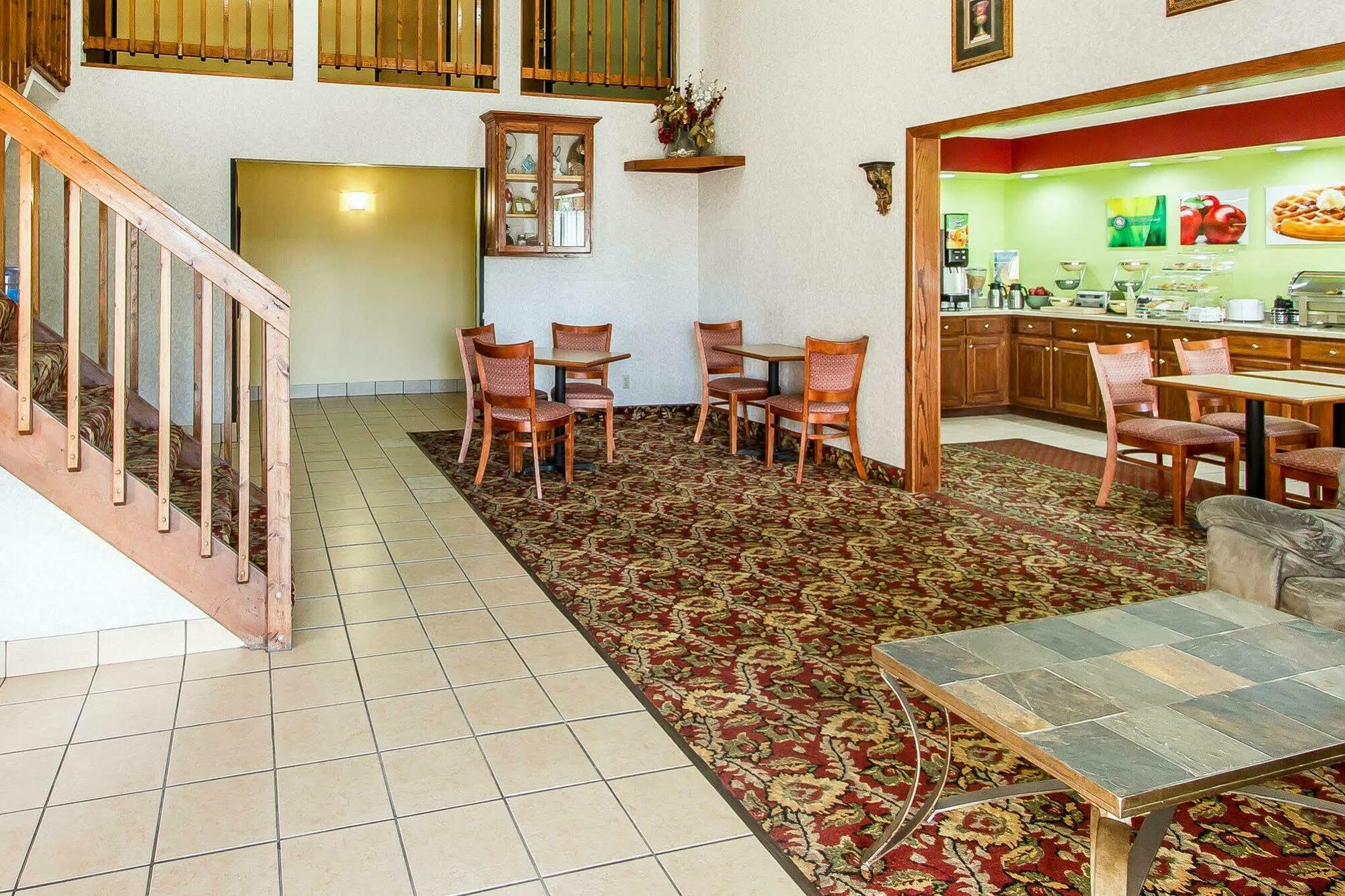 Quality Inn Burlington Near Hwy 34 Zewnętrze zdjęcie